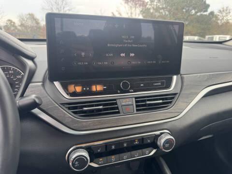 2024 Nissan Altima 2.5 SV