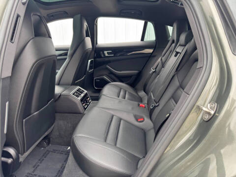 2022 Porsche Panamera