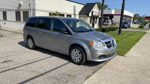 2019 Dodge Grand Caravan for sale at The Family Auto Finance in Redford MI