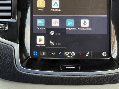 2023 Volvo XC90 B5 Plus Bright Theme