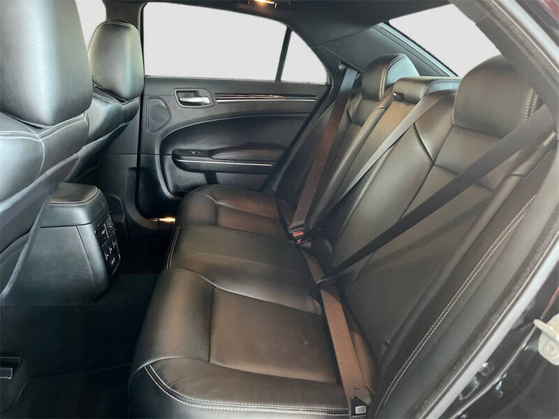 2022 Chrysler 300 S V6