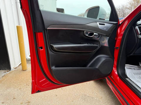 2017 Volvo XC90 T6 R-Design