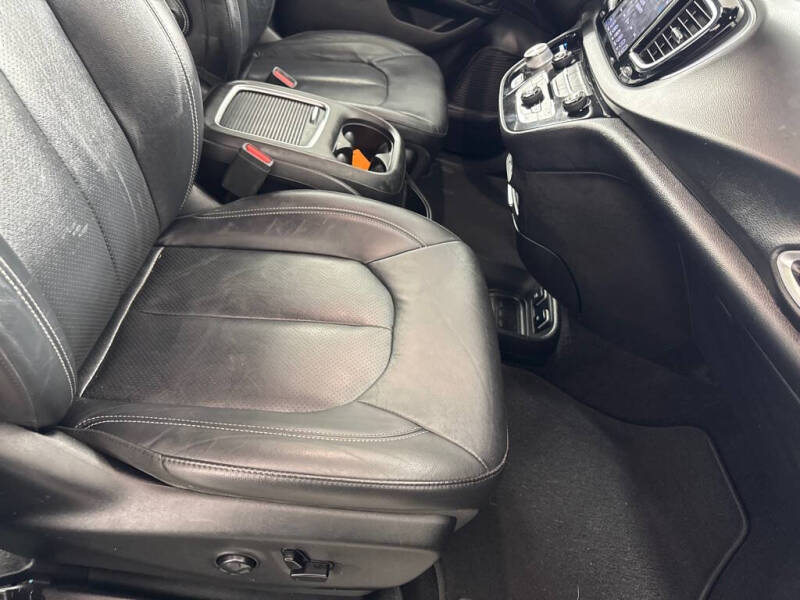 2019 Chrysler Pacifica Touring L Plus