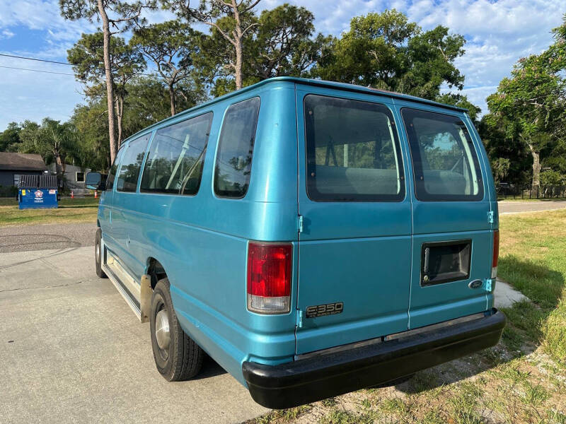 2003 Ford E-Series E-350 SD XL