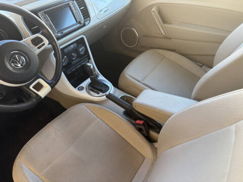 2018 Volkswagen Beetle Convertible 2.0T S with Style and Comfort