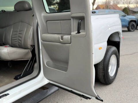 2002 Chevrolet Silverado 3500 LS