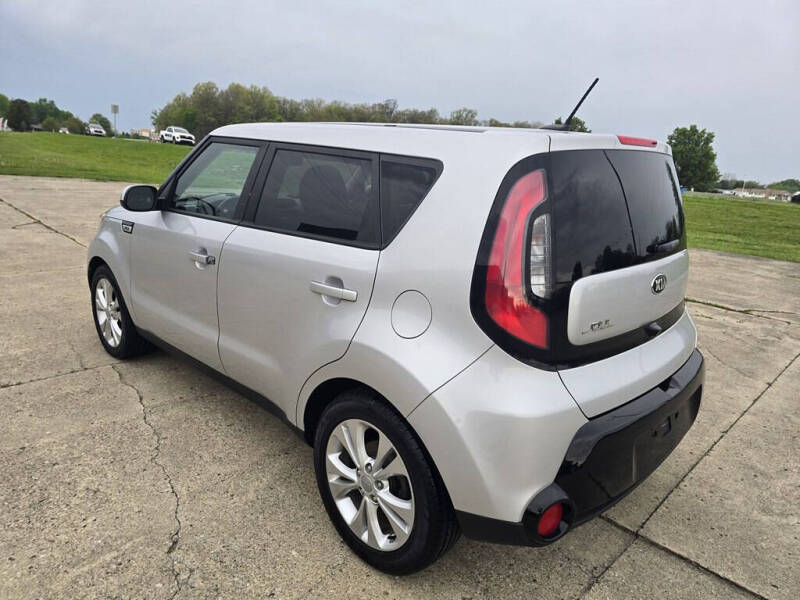 2016 Kia Soul +