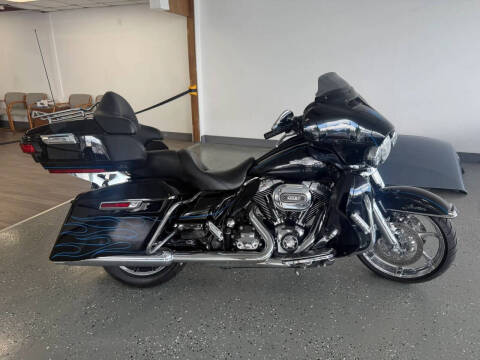 2014 Harley-Davidson FLHTK Electra Glide Ultra Limi