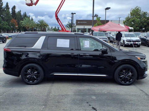 2024 Kia Carnival SX