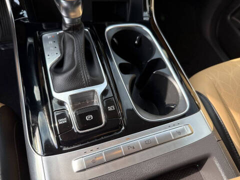 2024 Kia Carnival EX