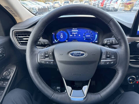 2020 Ford Escape Titanium