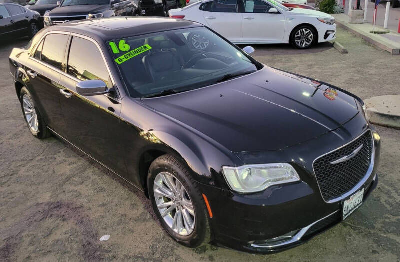 2016 Chrysler 300 C