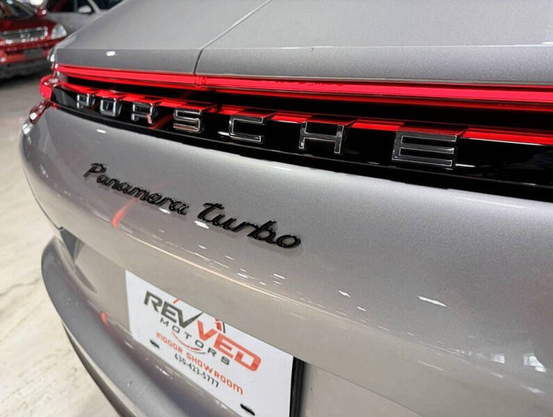 2017 Porsche Panamera Turbo