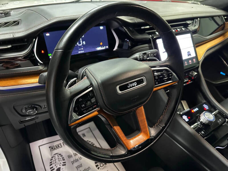 2022 Jeep Grand Cherokee Summit Reserve