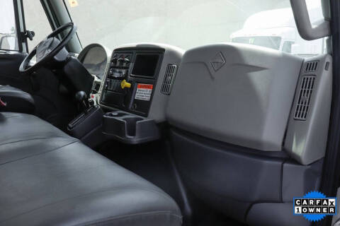 2018 International DuraStar 4300