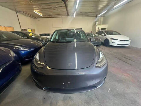 2023 Tesla Model Y Long Range