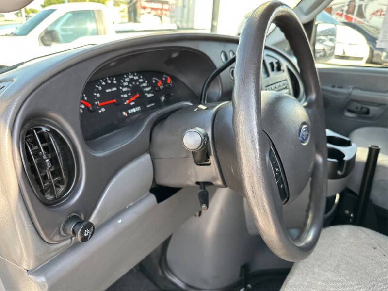 2008 Ford E-Series E-350 SD