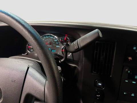 2024 Chevrolet Express 2500