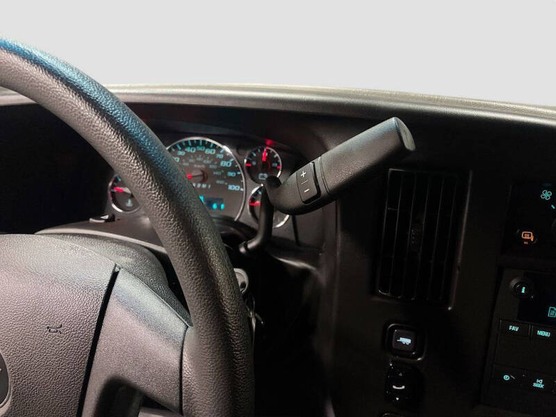 2024 Chevrolet Express 2500