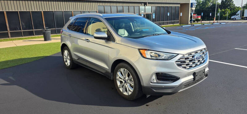 2020 Ford Edge Titanium