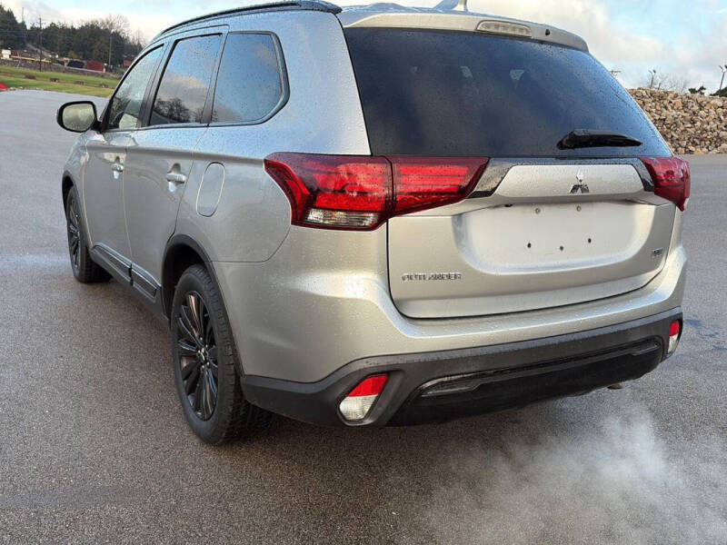 2020 Mitsubishi Outlander SE