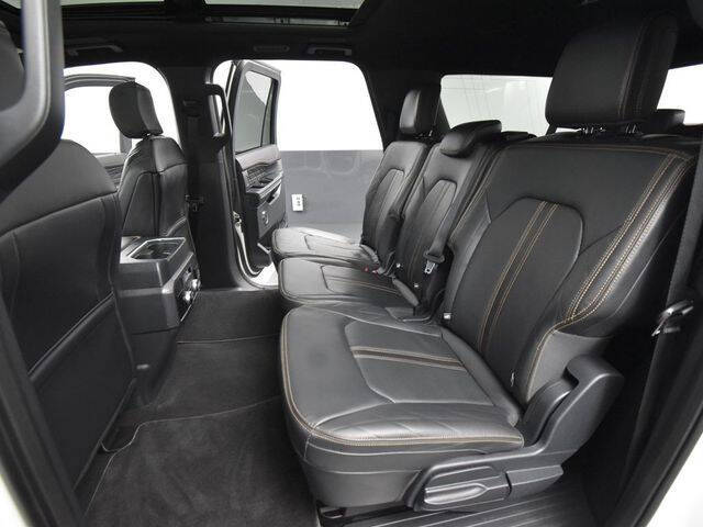 2024 Ford Expedition MAX Platinum