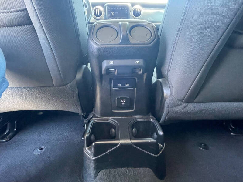 2021 Jeep Wrangler Unlimited Sahara Altitude