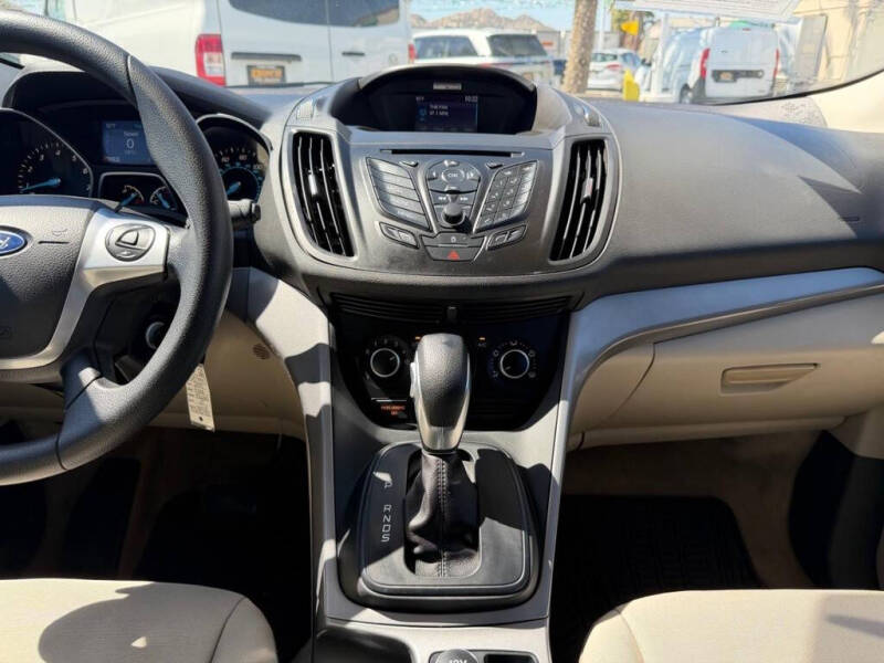 2015 Ford Escape SE