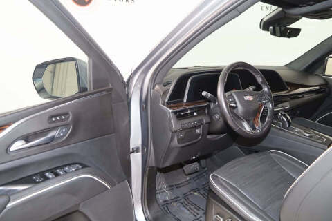 2022 Cadillac Escalade ESV Premium Luxury