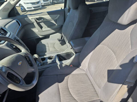 2017 Chevrolet Traverse LS