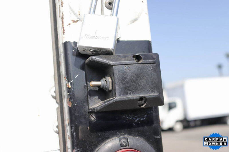 2018 Freightliner M2 106