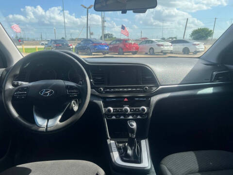 2020 Hyundai Elantra