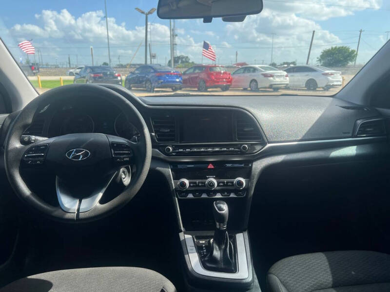 2020 Hyundai Elantra