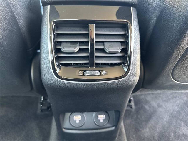 2020 Kia Cadenza Technology