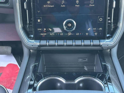 2025 GMC Yukon XL Elevation