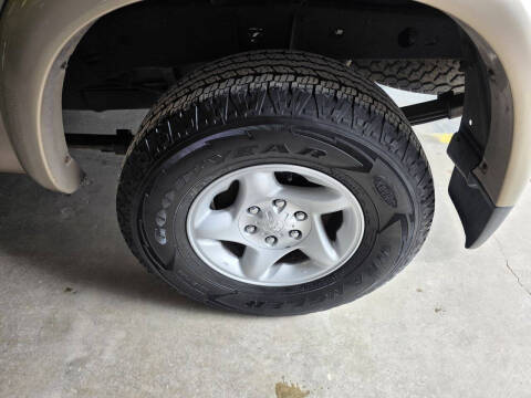 2003 Toyota Tundra SR5