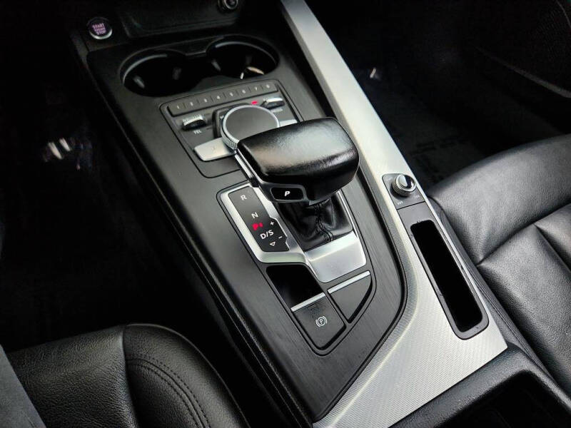 2017 Audi A4 2.0T quattro Premium Plus