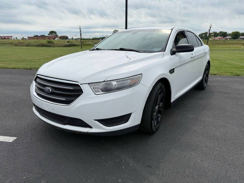 2016 Ford Taurus SE