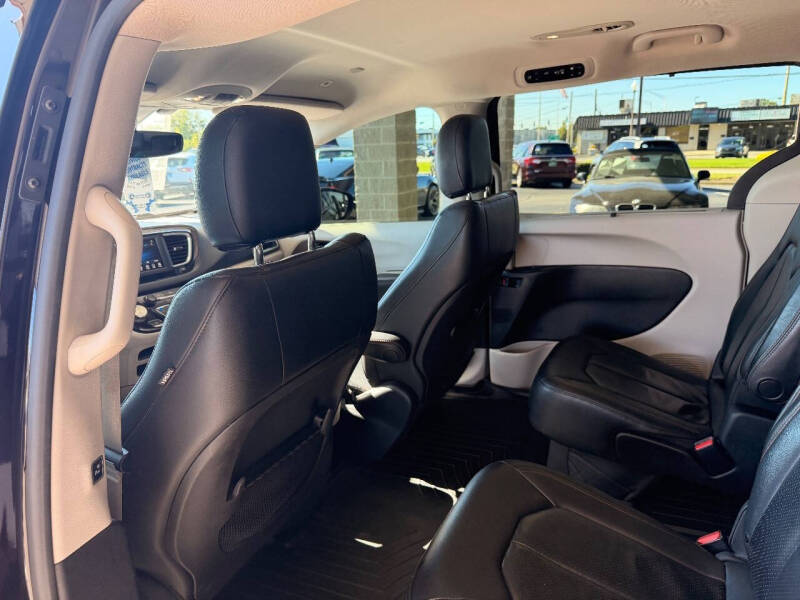 2019 Chrysler Pacifica Touring L 35th Anniversary