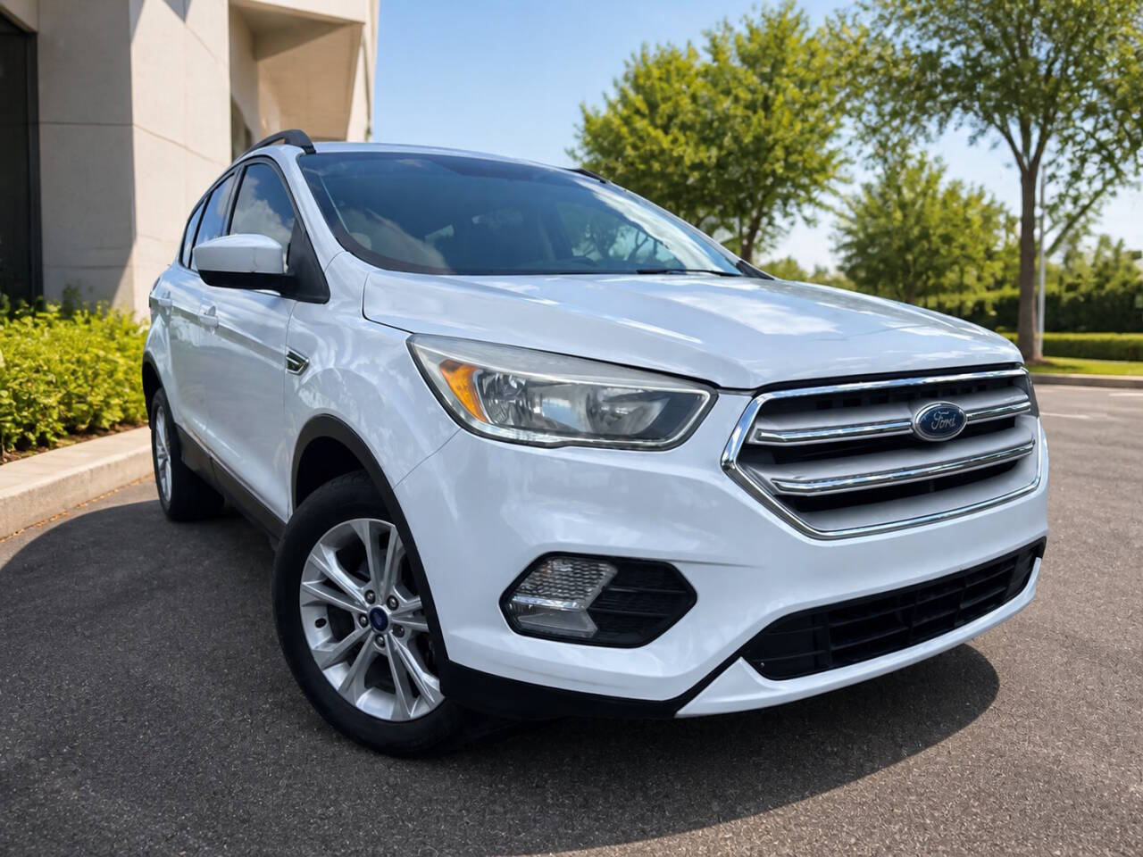  2018 Ford Escape SEL FWD   