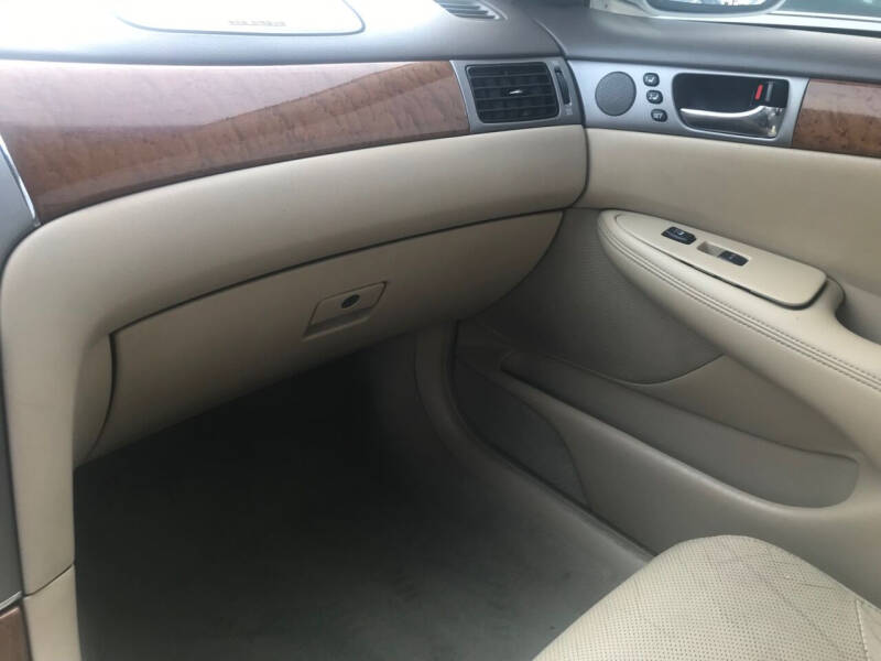 2005 Lexus ES 330