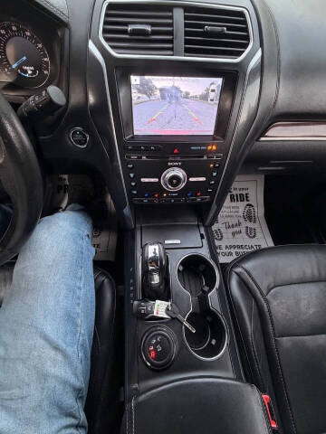 2017 Ford Explorer Platinum