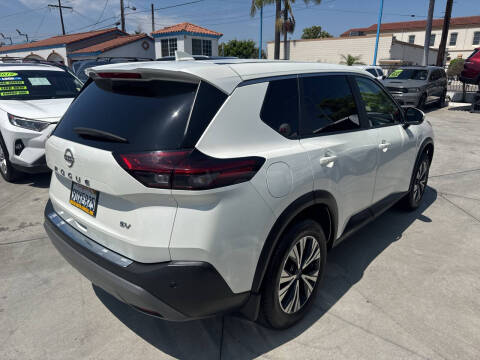 2023 Nissan Rogue SV