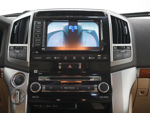 2014 Toyota Land Cruiser