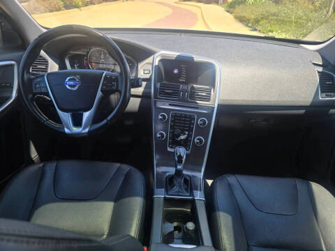2016 Volvo XC60 T5 Drive-E Premier