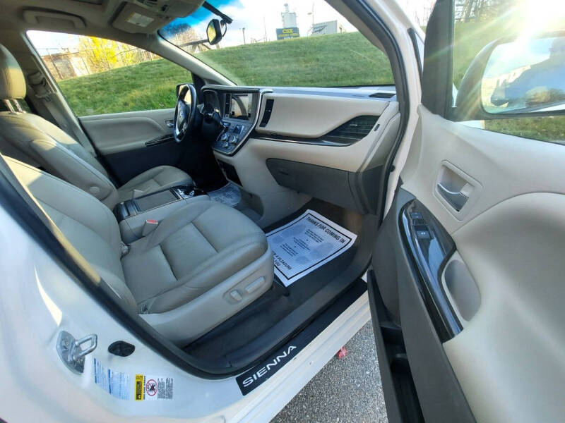 2015 Toyota Sienna XLE Premium 7-Passenger