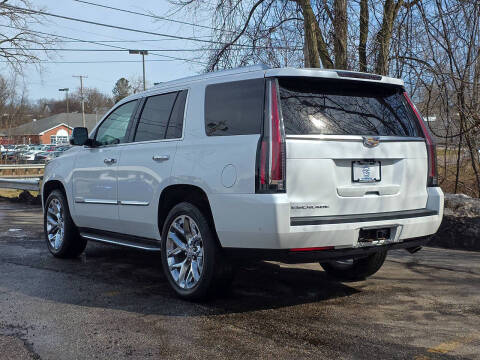 2018 Cadillac Escalade Luxury