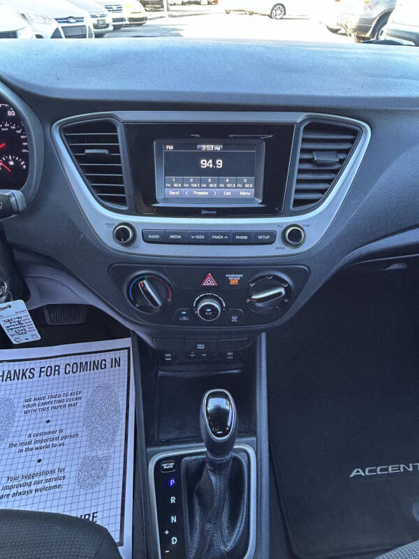 2019 Hyundai Accent SE