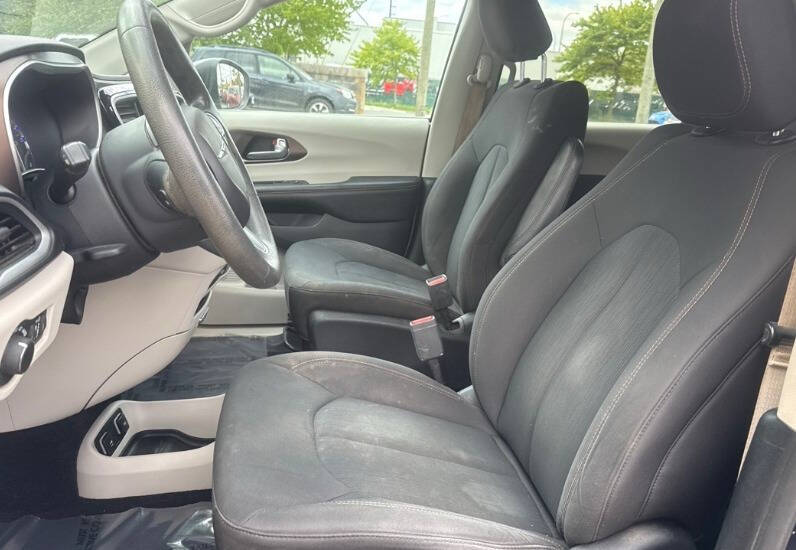 2017 Chrysler Pacifica Touring