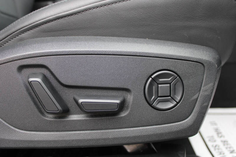 2022 Audi Q3 quattro S line Premium 45 TFSI